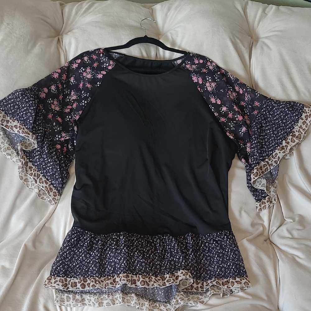 Floral Black Top with Ruffle Sleeves